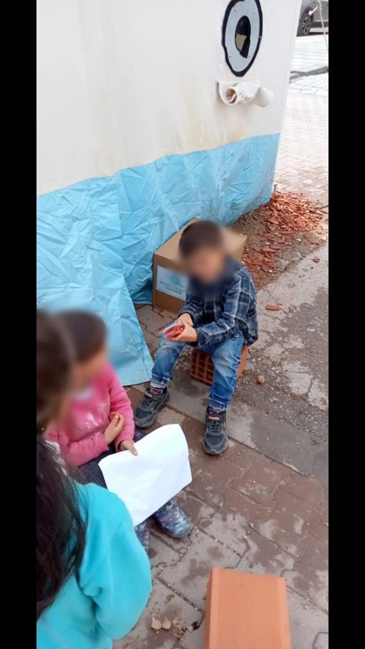 Depremzedelere Dağıtım