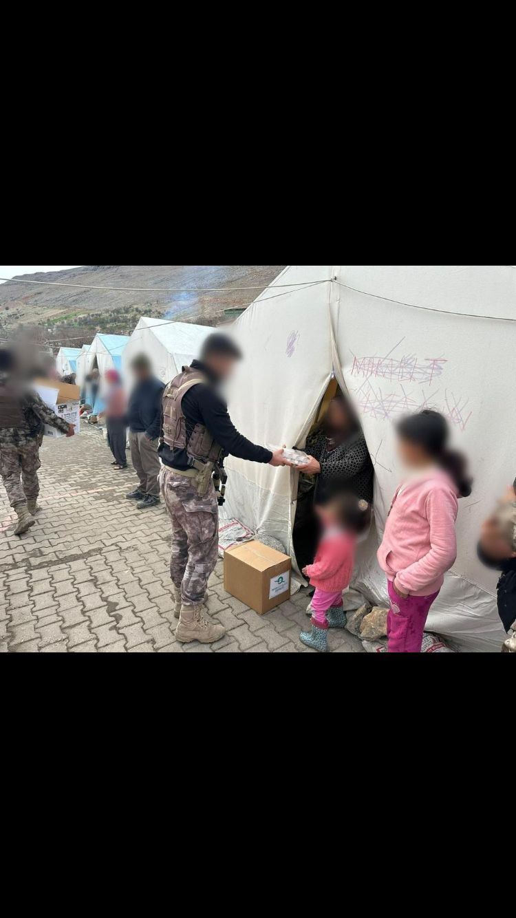 Depremzedelere Dağıtım