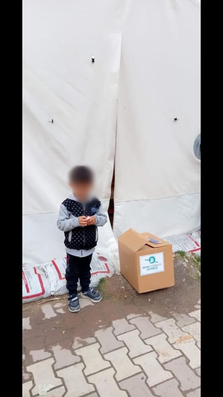 Depremzedelere Dağıtım