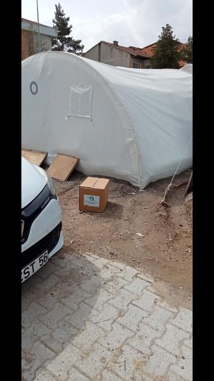 Depremzedelere Dağıtım